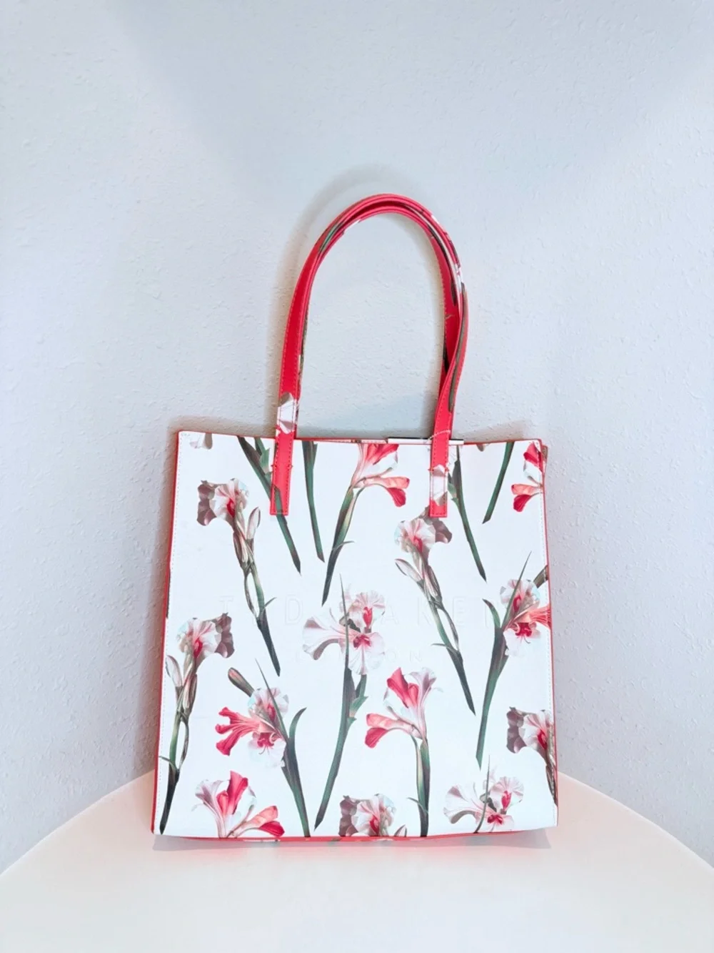 Ted Baker The Icon White Coral Iris Floral Print Large Tote Bag NWT